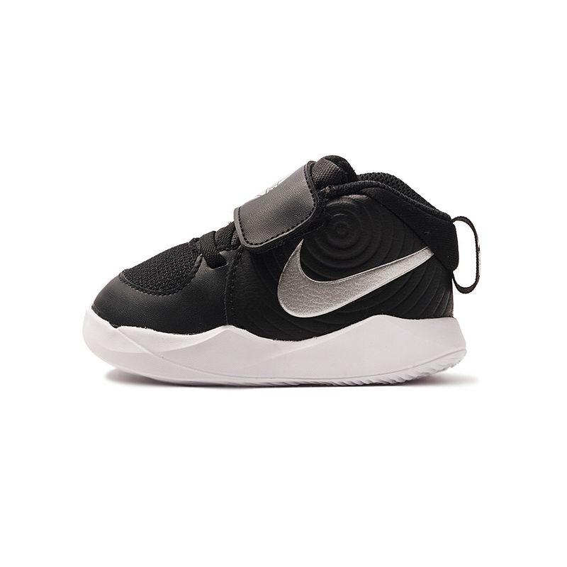 Tenis-Nike-Team-Hustle-D-9-TD-Infantil-preto