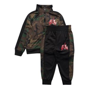 Agasalho Jordan Jumpman Classics III Suit Camo Infantil