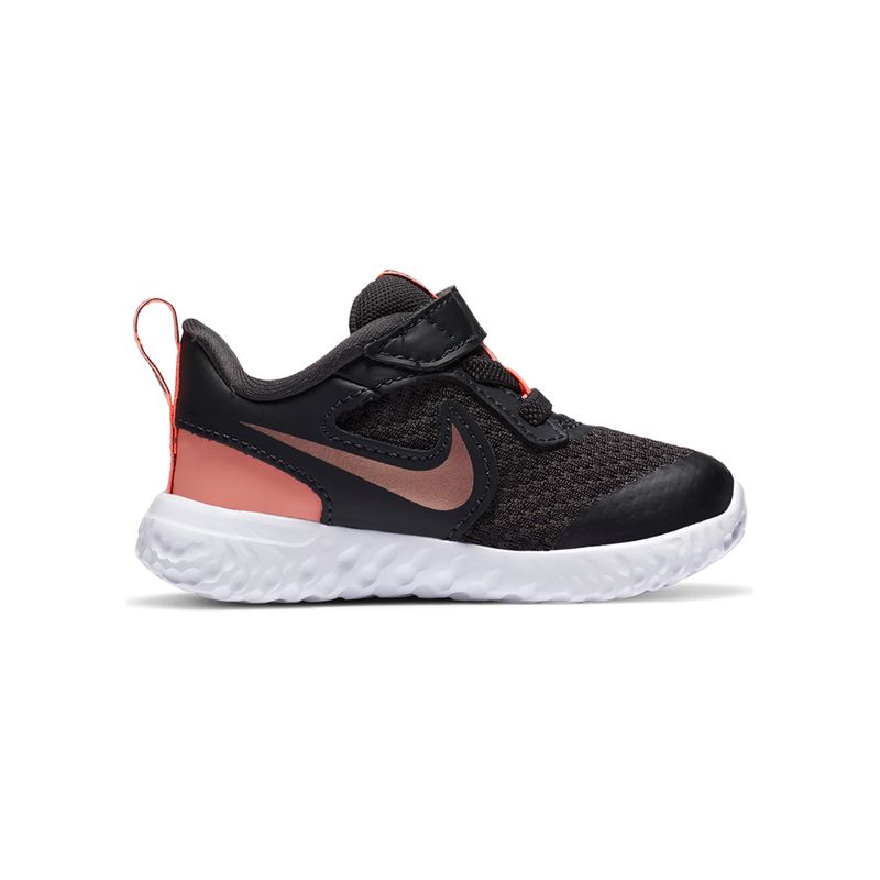 Tenis-Nike-Revolution-5-TD-Infantil-Preto-3