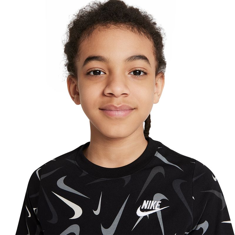 Camiseta-Nike-Swoosh-Infantil-Preta-3