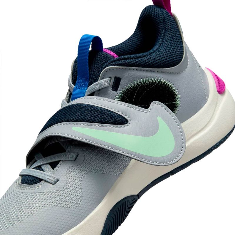 Tenis-Nike-Team-Hustle-11-Se-GS-Infantil