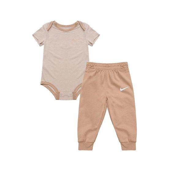 Conjunto Nike Feminino